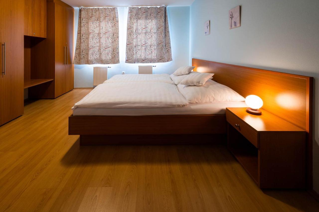 Apartman Eliska Třeboň Exterior foto